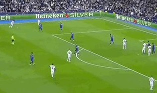 赛事直播-【欧冠】本泽马+阿森西奥破门，皇马2比0十人切尔西