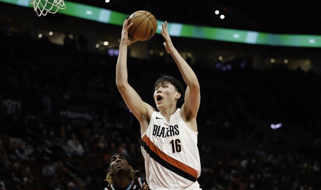 开云博彩-杨毅：杨瀚森若留国内就是王哲林周琦这种状态  追求极限得学姚明