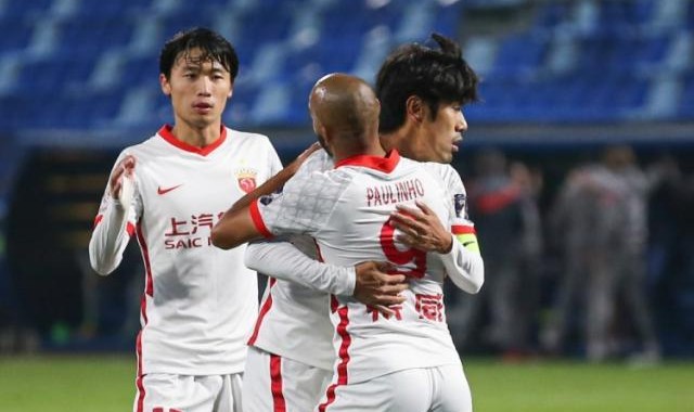 【足协杯】吕文君传射贺惯伤退 大连人0比3不敌海港