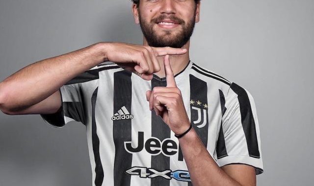 在线体育-尤文官宣洛卡特利 囧叔要的中场强援终于到位！