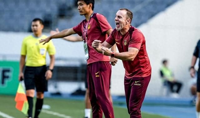 全球搏彩平台-好教练！久尔杰维奇带中国U19半年赢8场：明年世青赛真有戏|亚洲杯|U20|乌兹别克斯坦|u20亚洲杯|魏祥鑫_新浪体育_新浪新闻