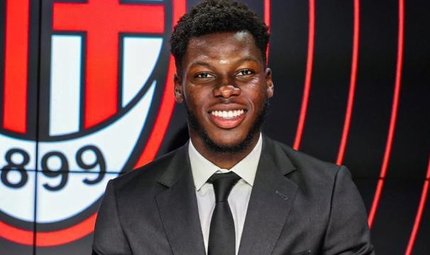 开云投注-【人物】米兰新援尤努斯·穆萨的往事与迷途